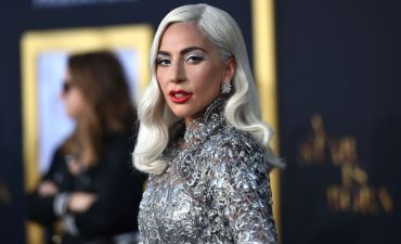 Леди Гага появилась на премьере фильма