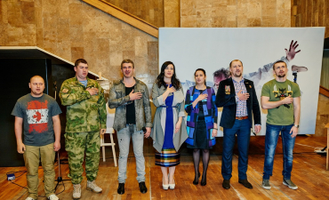 герої АТО на відкритті фотовиставки "Переможці"