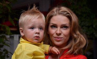 Яна Глущенко показала своего годовалого сына