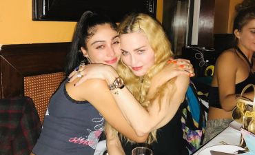 Лурдес Леон