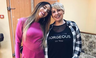 Надя Дорофеева с мамой