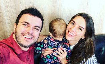 Григорий Решетник проводит праздники с женой и сыновьями