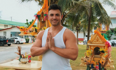 Николай Тищенко с женой отдыхает в Таиланде