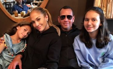 Дженнифер Лопес