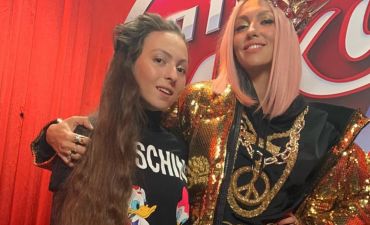 Оля Полякова с дочкой