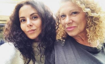 Настя Каменских с мамой