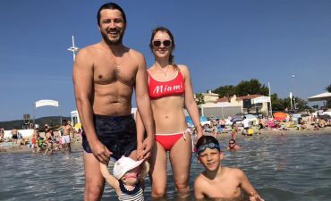 Сергей Притула с женой и детьми