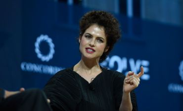 Нери Оксман