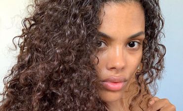 Тина Кунаки