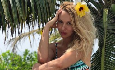 Оля Полякова