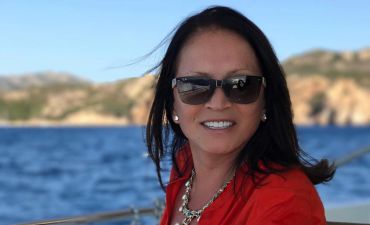 София Ротару поделилась архивным снимком с мужем: "Его невозможно было не любить"