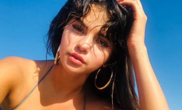 Селена Гомес в купальнике