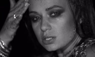 Яна Соломко в новом клипе