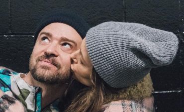 Джессика Бил