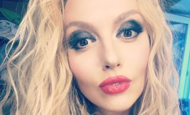 Оля Полякова