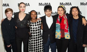 Анджелина Джоли с детьми