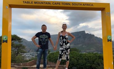 Катя Осадчая и Юрий Горбунов улетели в Африку