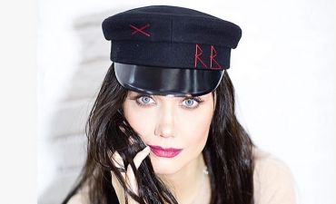 Евгения Власова