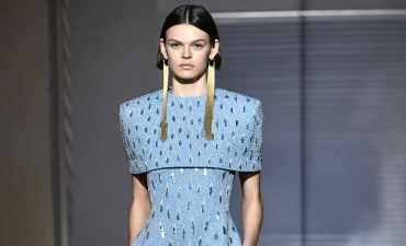 Сила женщины: в Париже прошел показ Givenchy Couture