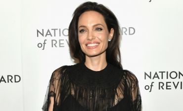 Анджелина Джоли