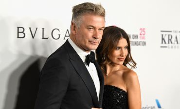 Без комплексов: беременная жена Алека Болдуина сфотографировалась голой