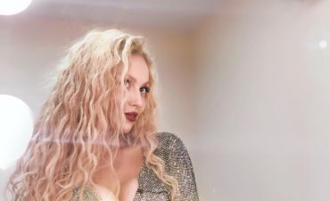 Оля Полякова