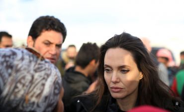 Анджелина Джоли