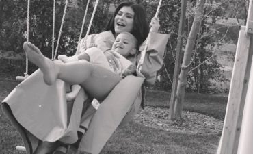 Кайли Дженнер с дочкой