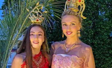 Оля Полякова с дочкой