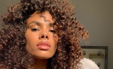 Тина Кунаки