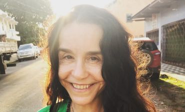 Луселия Сантос