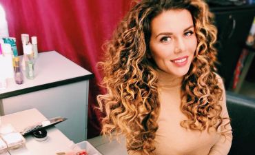 Какой милый! Анна Седокова поделилась новым фото подросшего сына