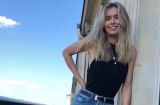 В джинсовых шортах и топе: Вера Брежнева демонстрирует идеальный летний look
