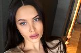 Спустя месяц после родов! Анастасия Решетова сверкнула стройными ногами в ультра-мини