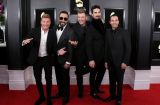 Спустя 20 лет! Backstreet Boys перепели свой легендарный хит на карантине