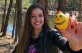 Как раскрасить пасхальные яйца: Александра Кучеренко поделилась своими лайфхаками