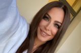Ани Лорак засветила идеальную фигуру во время прогулки по Киеву