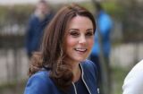 Беременная Кейт Миддлтон подчеркнула заметно подросший живот ярким нарядом
