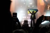 Лобода з прапором України в руках заспівала «Щедрик» і хіт Скрябіна