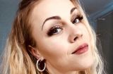 Редкое фото: певица Alyosha показала заметно подросших сыновей