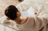 Топ-5 книжок, які радять зірки: захопливі трилери, детективи, фентезі і життєві сюжети
