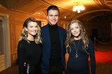 Заметно беременная Алена Шоптенко посетила мировую премьеру балета Children of the Night