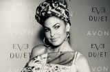 В тюрбане и платье на одно плечо: Ева Мендес восхитила ярким нарядом