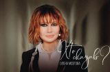 Елена Мозговая представила чувственный кавер на хит своего отца