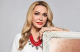 Ольга Сумская неожиданно изменила образ и стала брюнеткой (видео)
