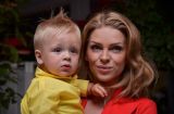 Яна Глущенко показала своего годовалого сына