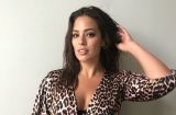 Экстремальный разрез: в Сети обсуждают эффектное платье модели plus-size Эшли Грэм