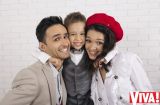 Вся семья в сборе: Игорь Ласточкин с женой и сыном впервые снялись в фотосессии