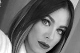 В свитшоте и только: Ани Лорак похвасталась стройными ногами