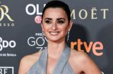 Пример элегантности! Пенелопа Крус в эффектном наряде Chanel стала главной звездой красной дорожки